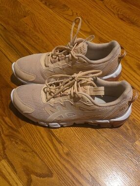 ASICS GEL-Quantum 90 Bisque Rose Gold Women's Size 8 1202A345-700